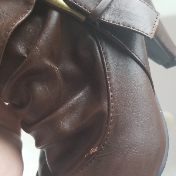 boots - Picture 4 of 5